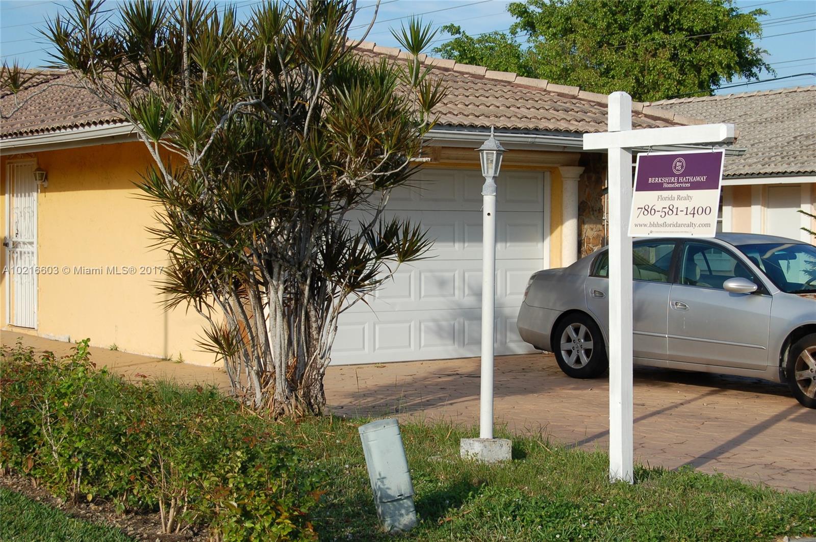 Tamiami Lakes Sec 02 - Residential