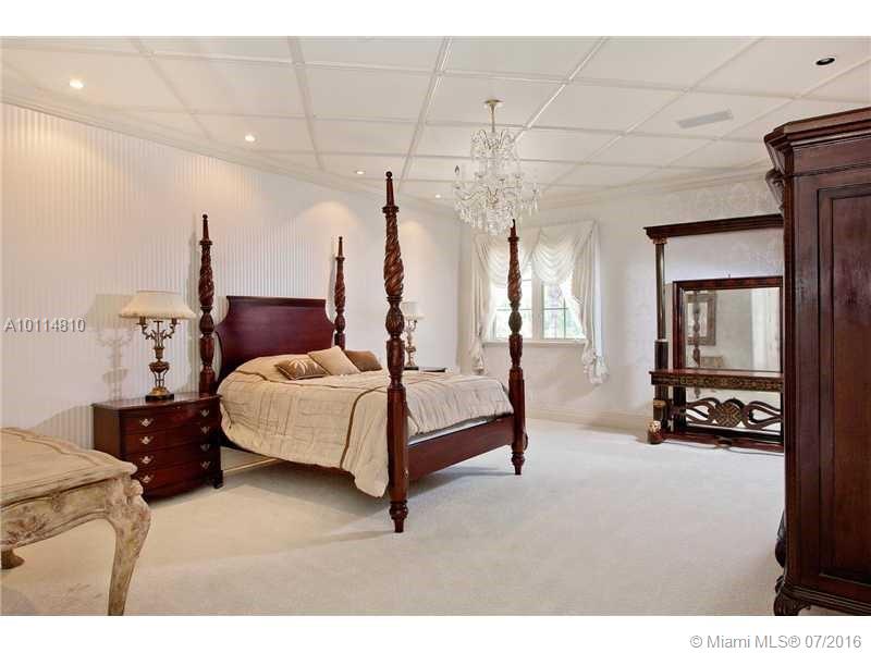 HILLSBORO MILE - Residential