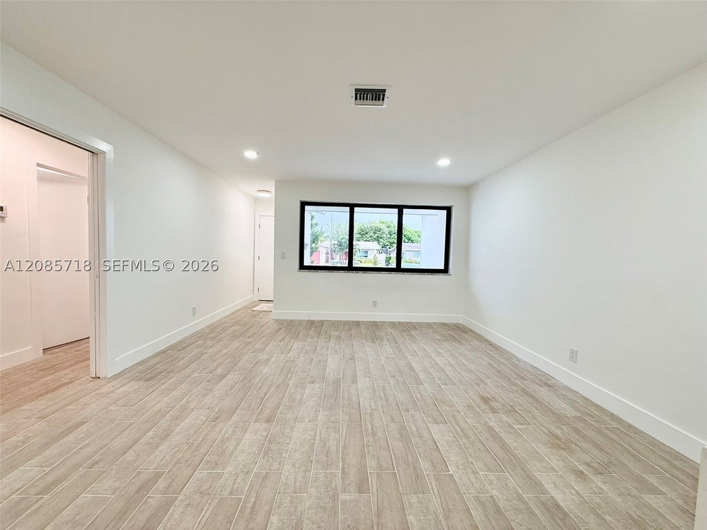 Photo of 2201 N 54th Ave #0, Hollywood, FL 33021 (MLS # A12085718)