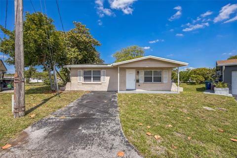 Photo of 6901 NW 28th St, Sunrise, FL 33313 (MLS # A11891621)