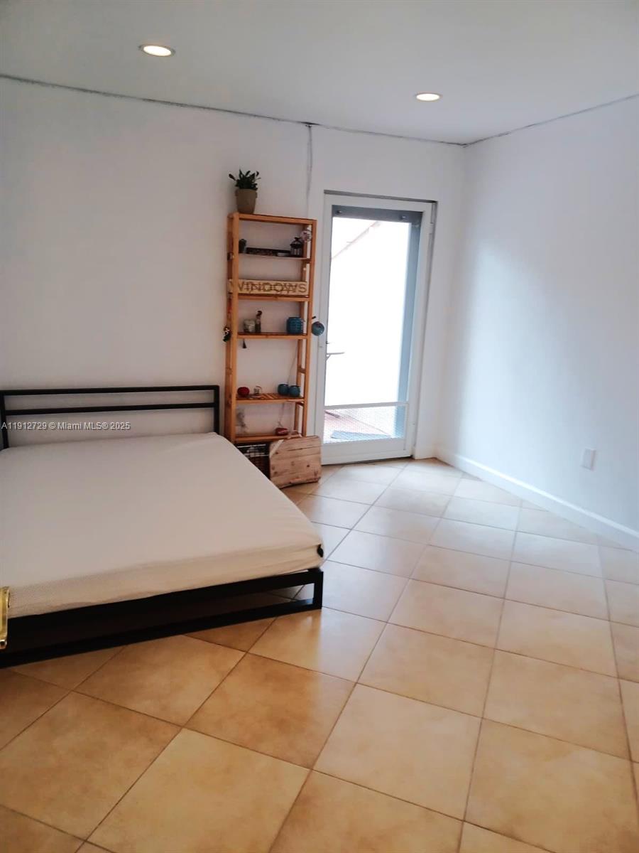 Homes of Versailles - Residential