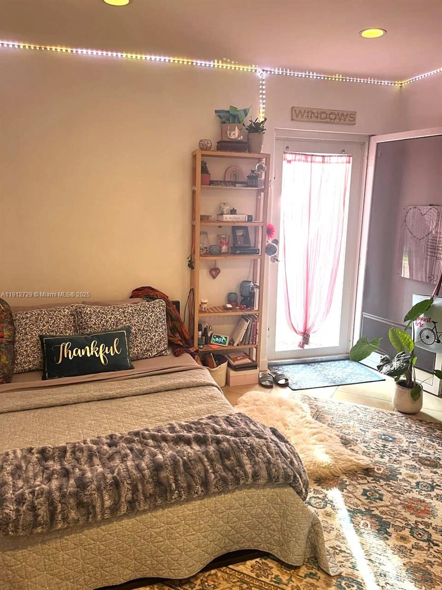 Homes of Versailles - Residential