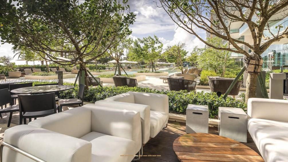 OCEANA BAL HARBOUR CONDO - Residential