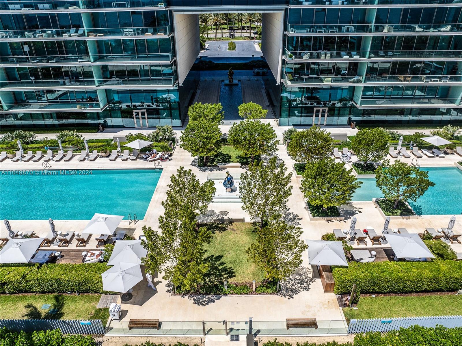 OCEANA BAL HARBOUR CONDO - Residential