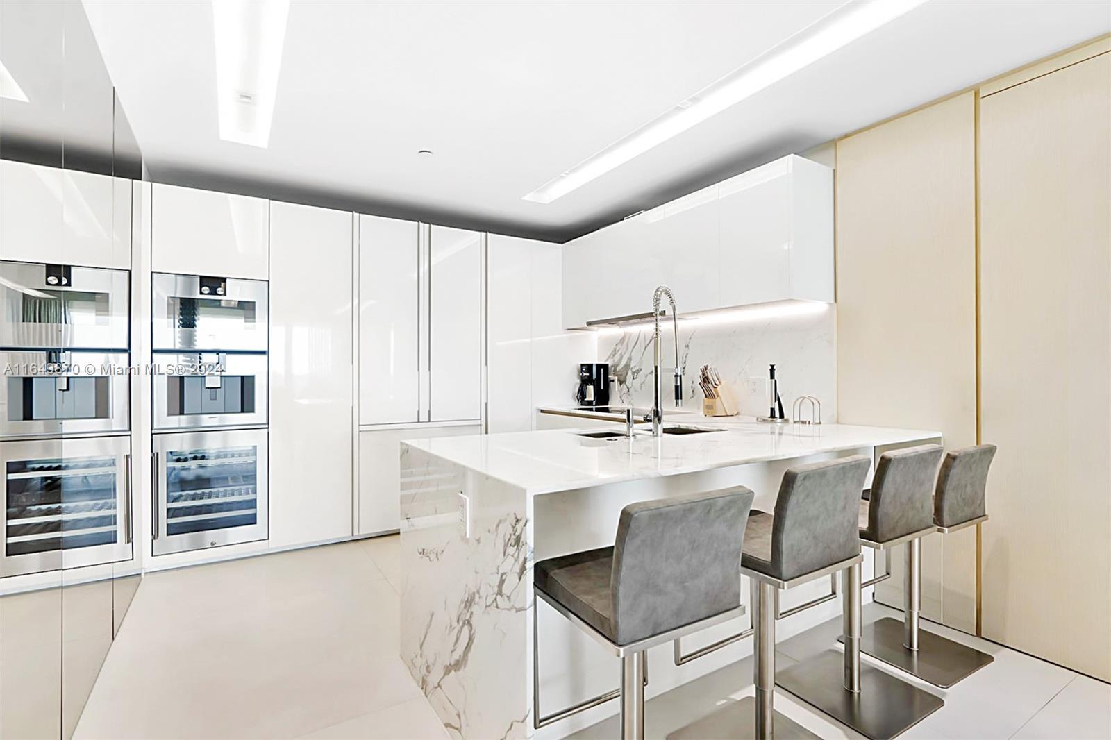 OCEANA BAL HARBOUR CONDO - Residential