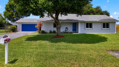 Photo of 32024 SW 200th Ct, Homestead, FL 33030 (MLS # A12082216)