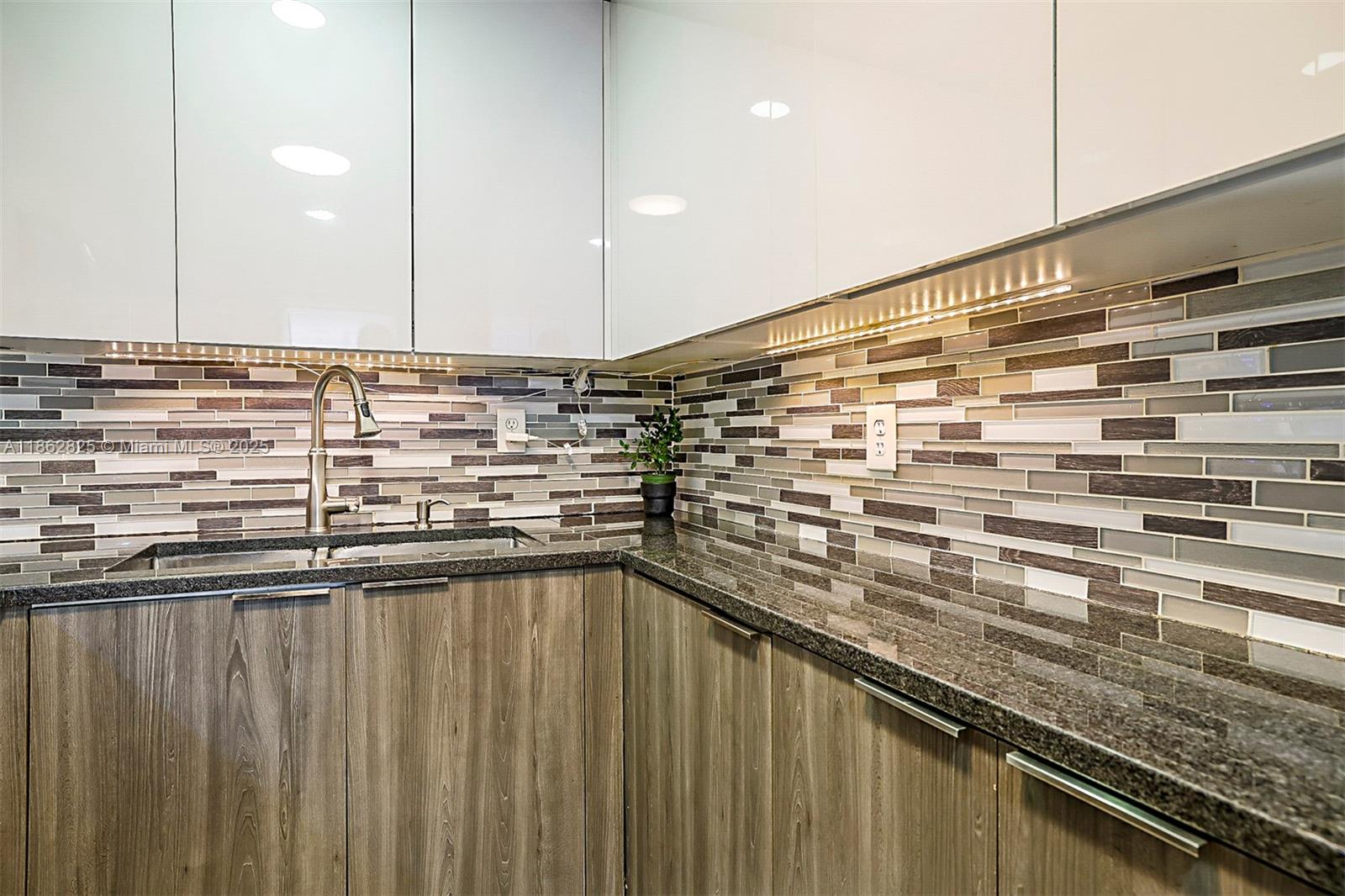 VILLA 56 CONDO - Residential