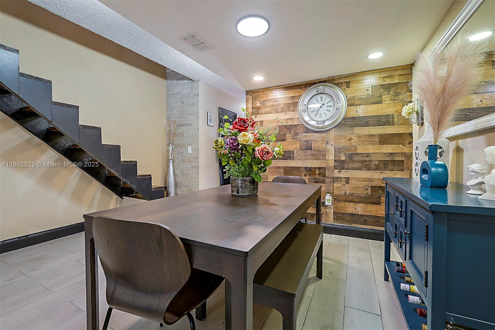 VILLA 56 CONDO - Residential