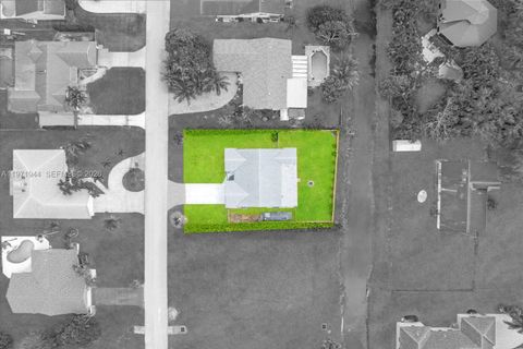 11280 NW 26th St Plantation FL 33323