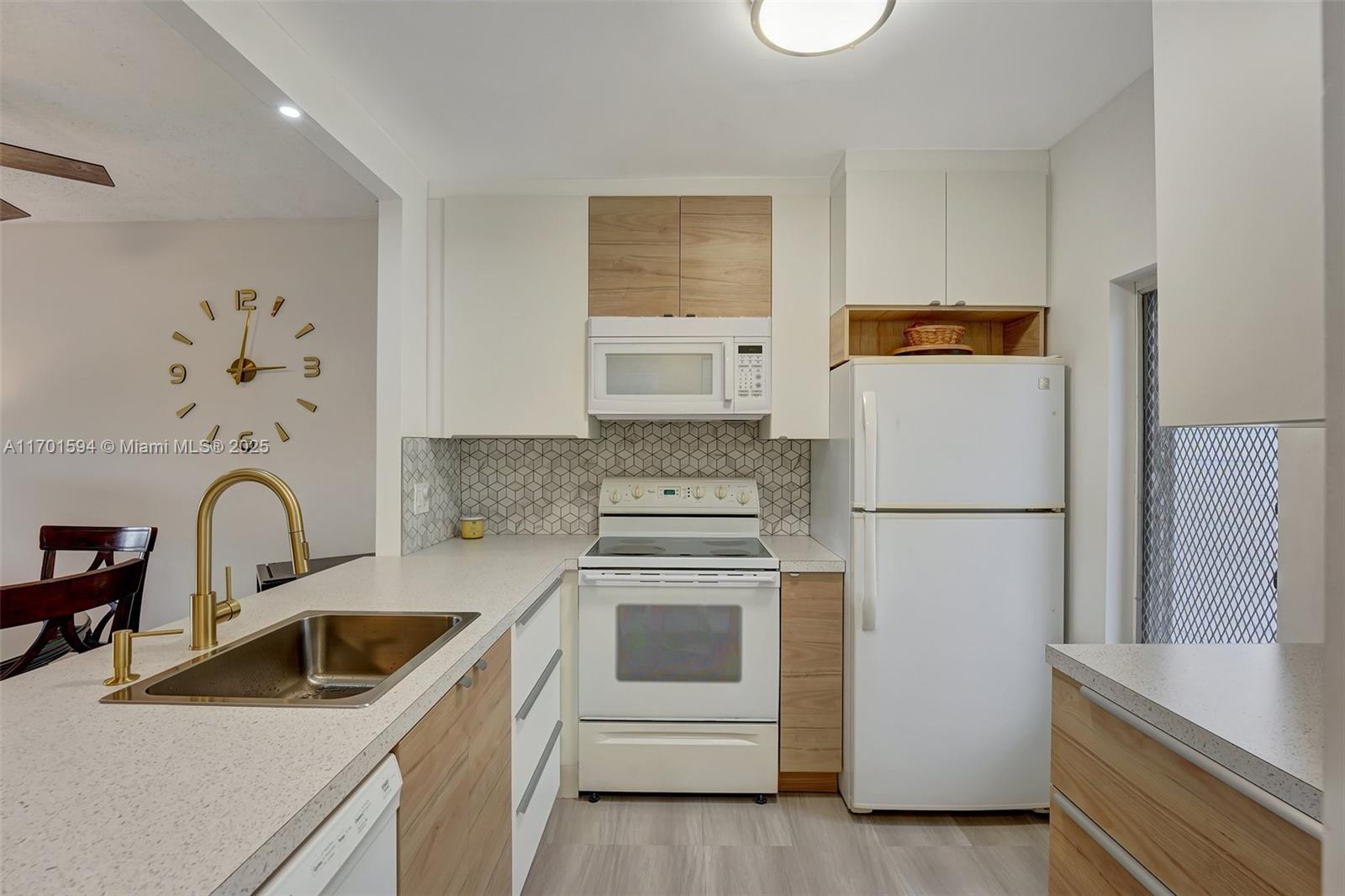 KENWOOD HALL CONDO - Residential