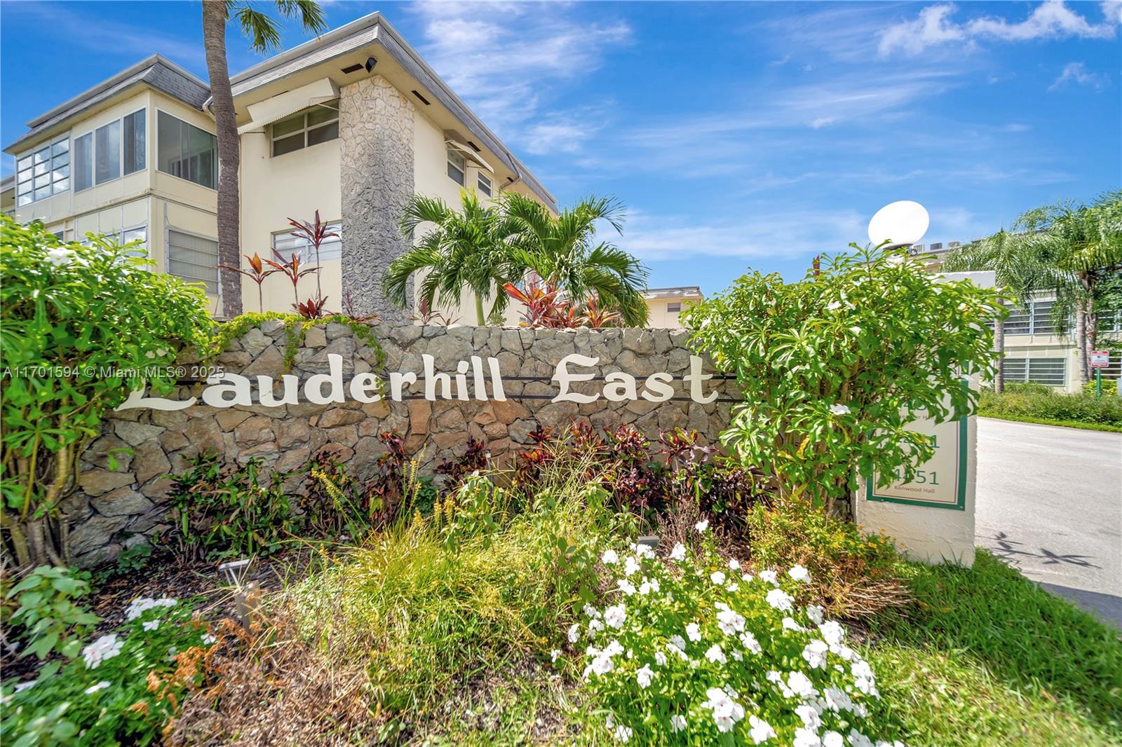 KENWOOD HALL CONDO - Residential