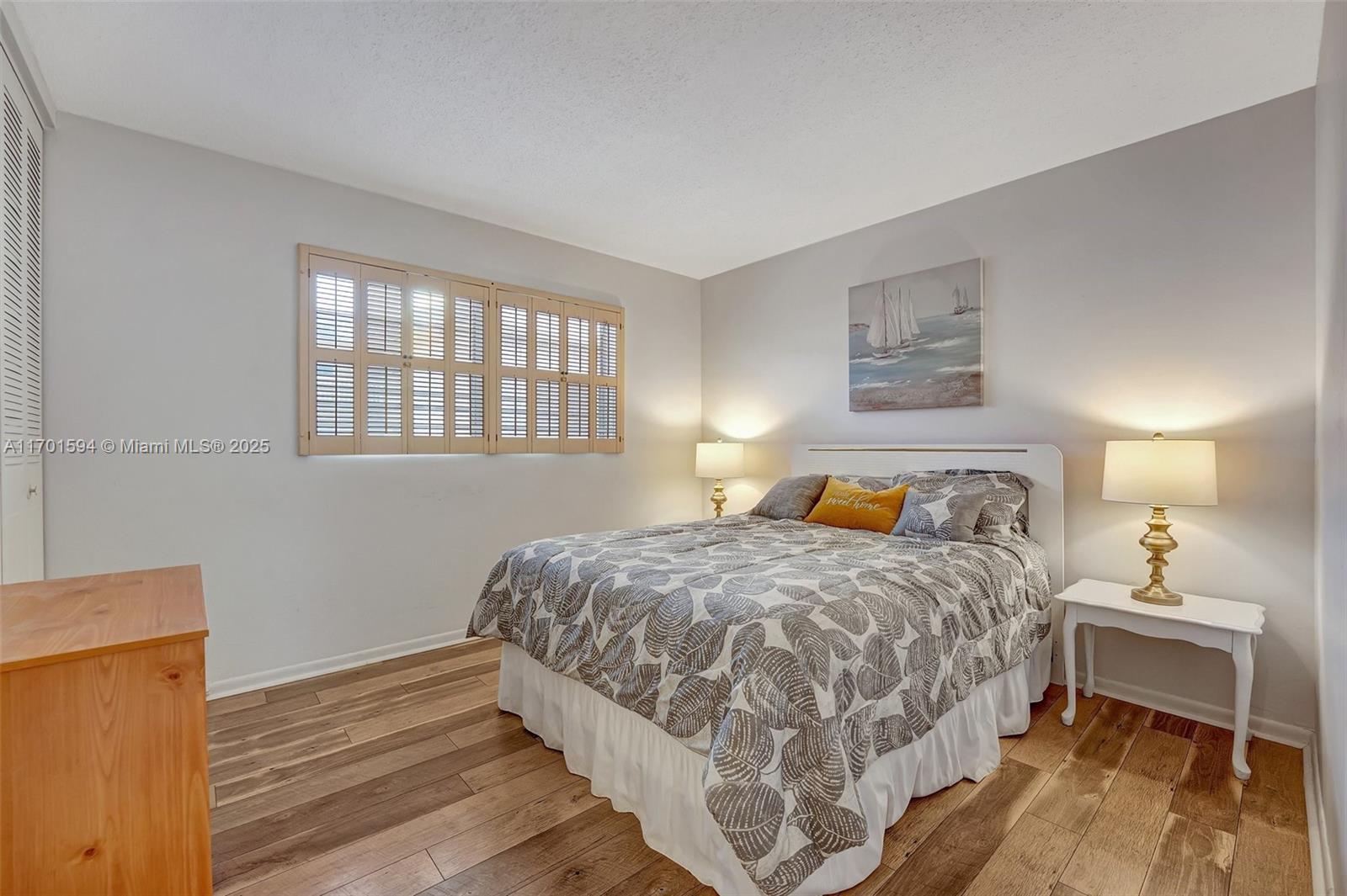 KENWOOD HALL CONDO - Residential