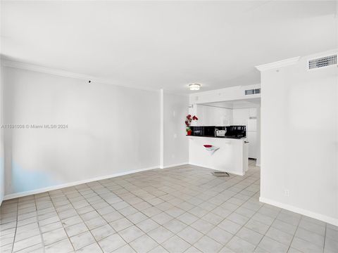 Condominium in Hollywood FL 2501 Ocean Dr Dr 5.jpg