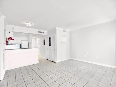 Condominium in Hollywood FL 2501 Ocean Dr Dr 6.jpg