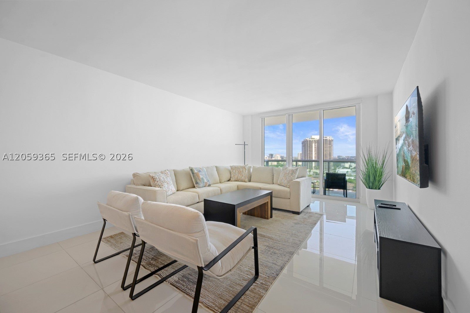 19370 Collins Ave 1622