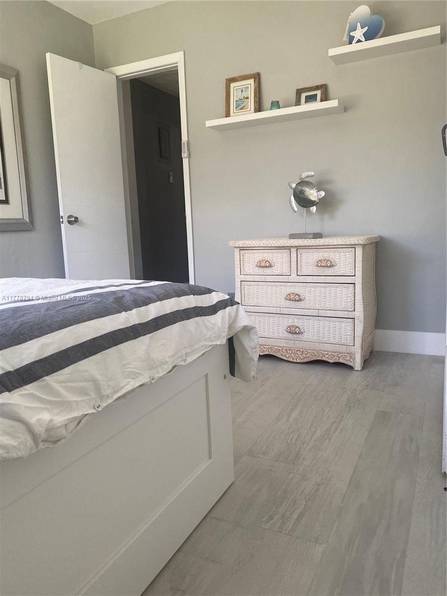 LYONS PARK FIRST ADD - Residential Lease