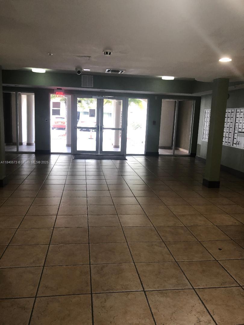 PARADISE POINTE CONDO - Residential Lease