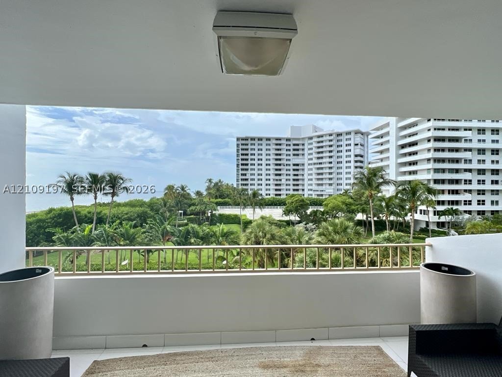 177 Ocean Lane Dr 405