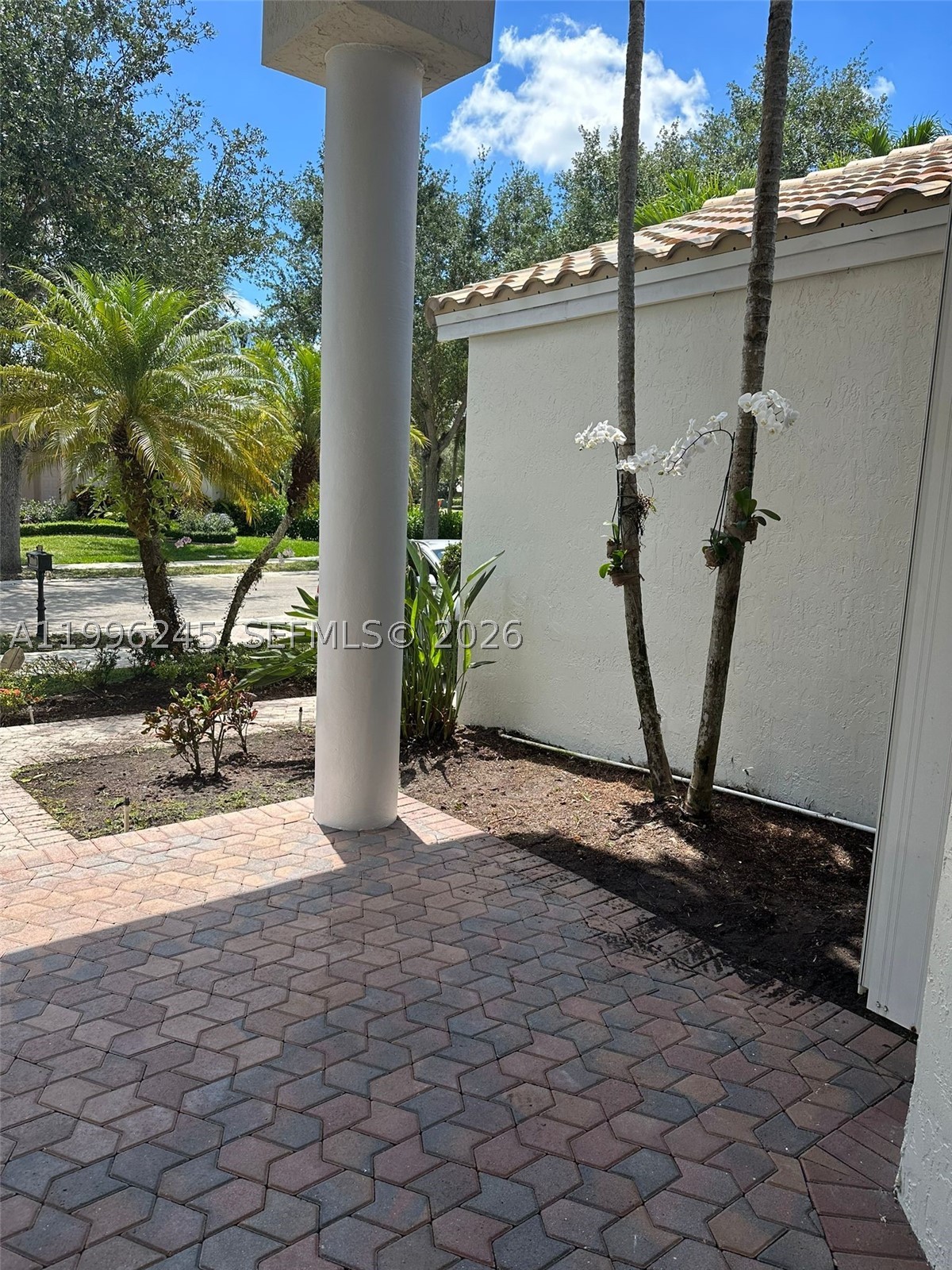 3066 Lakewood Cir