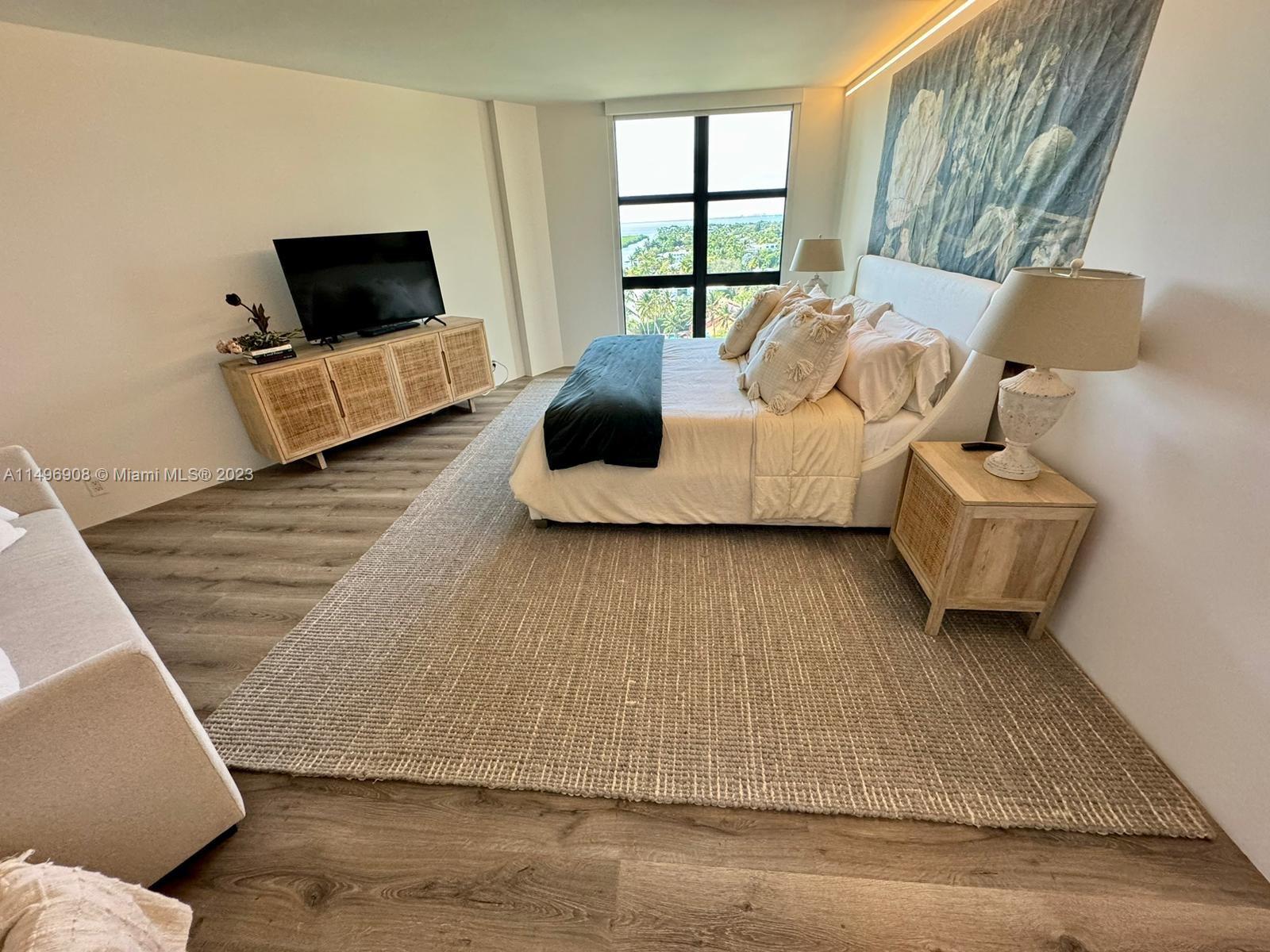 TOWERS OF KEY BISCAYNE CO - Residential Lease