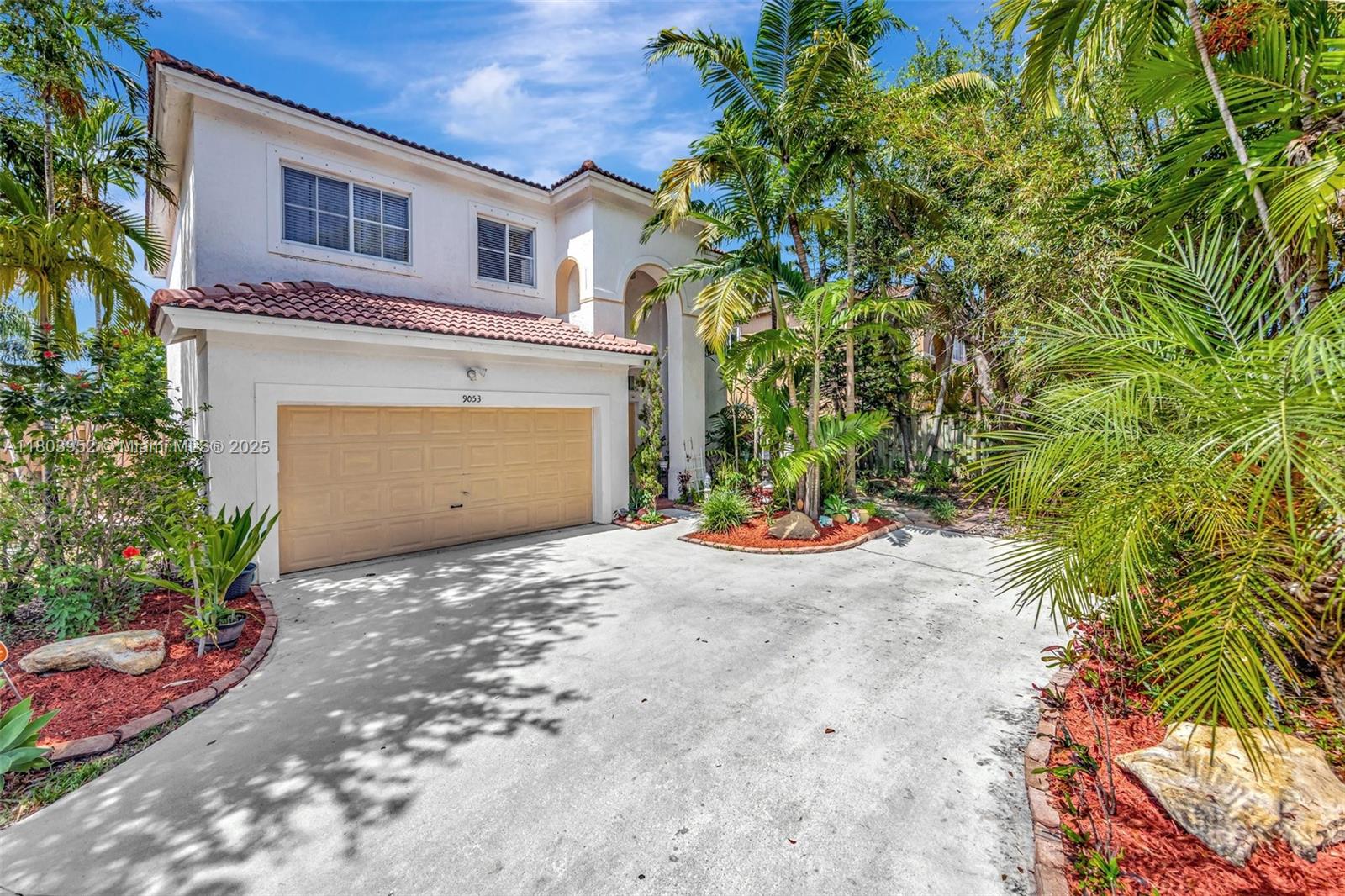 9053 Sw 214th St, Cutler Bay, Miami-Dade County, Florida - 4 Bedrooms  
3 Bathrooms - 