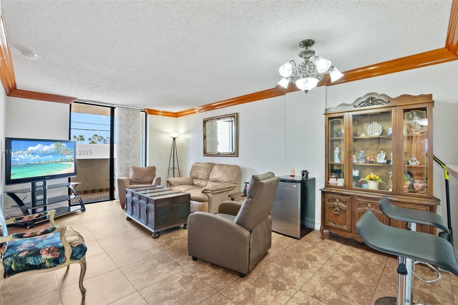 BAY PLAZA CONDO - Residential