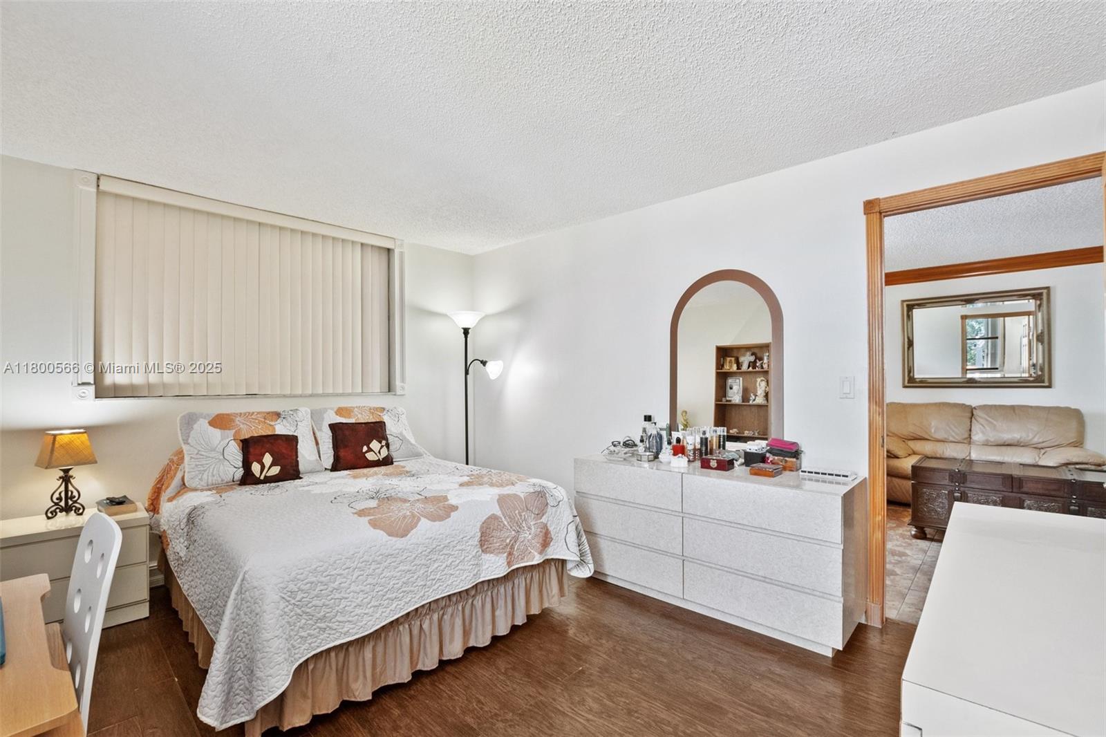 BAY PLAZA CONDO - Residential