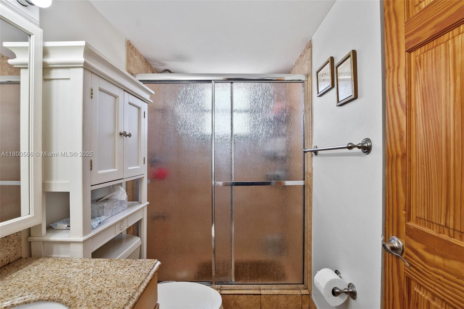 BAY PLAZA CONDO - Residential