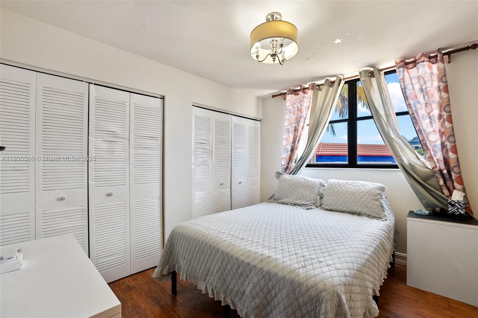 BAY PLAZA CONDO - Residential