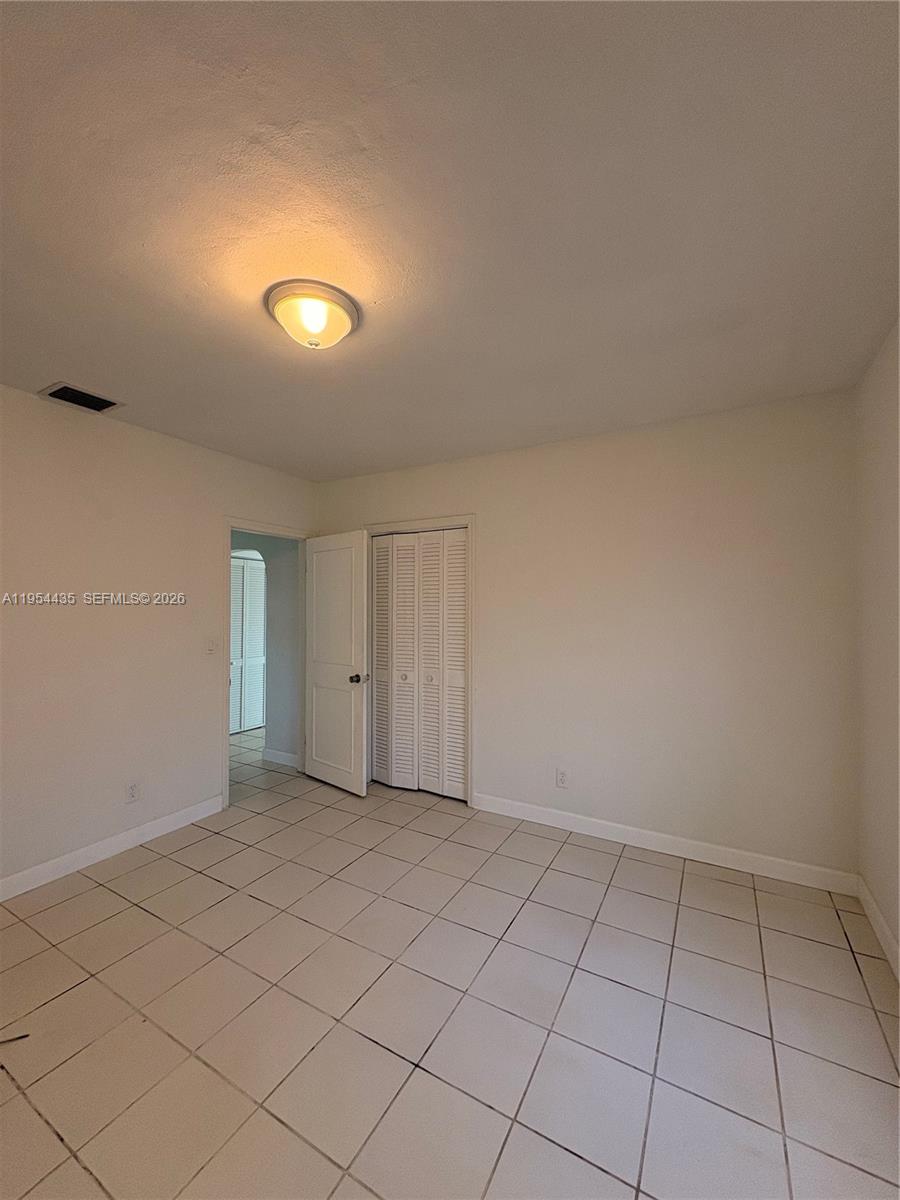 MEADOW LAWN - Residential Lease