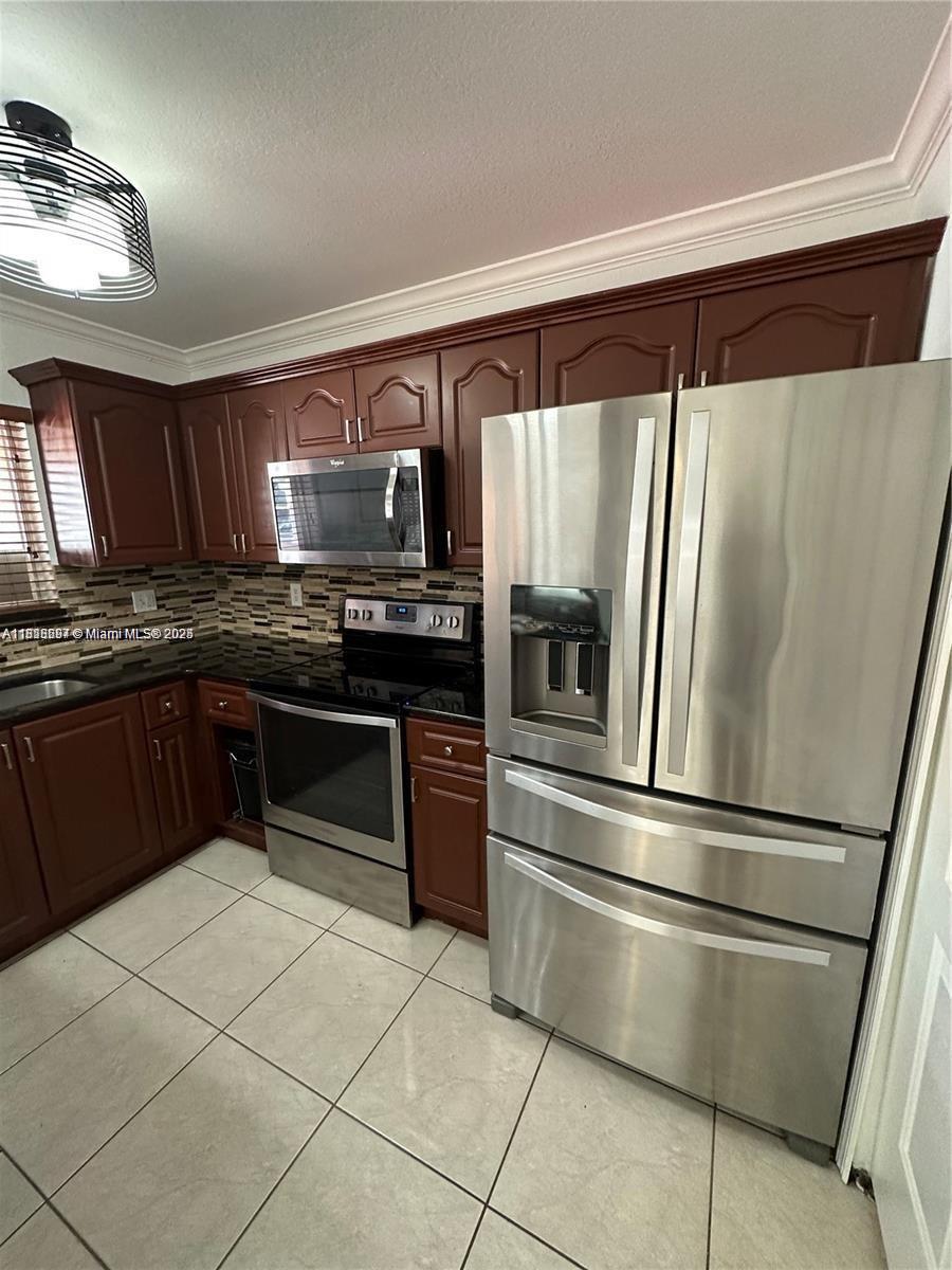 3783 NW 201st Ter