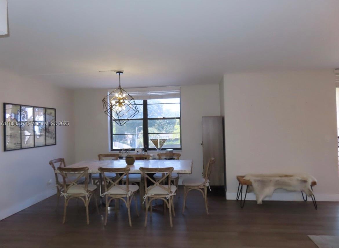 EMERALD HILLS C C APTS CO - Residential