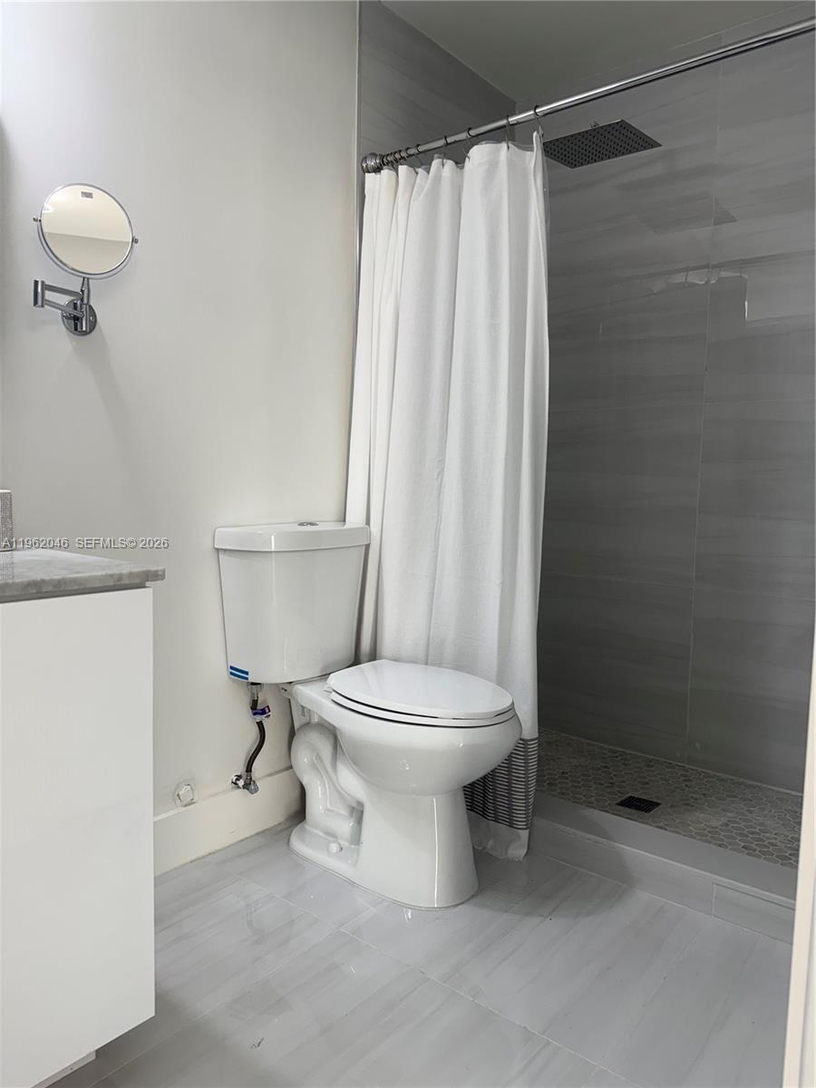 WESTWIND LAKES GARDEN HOM - Residential