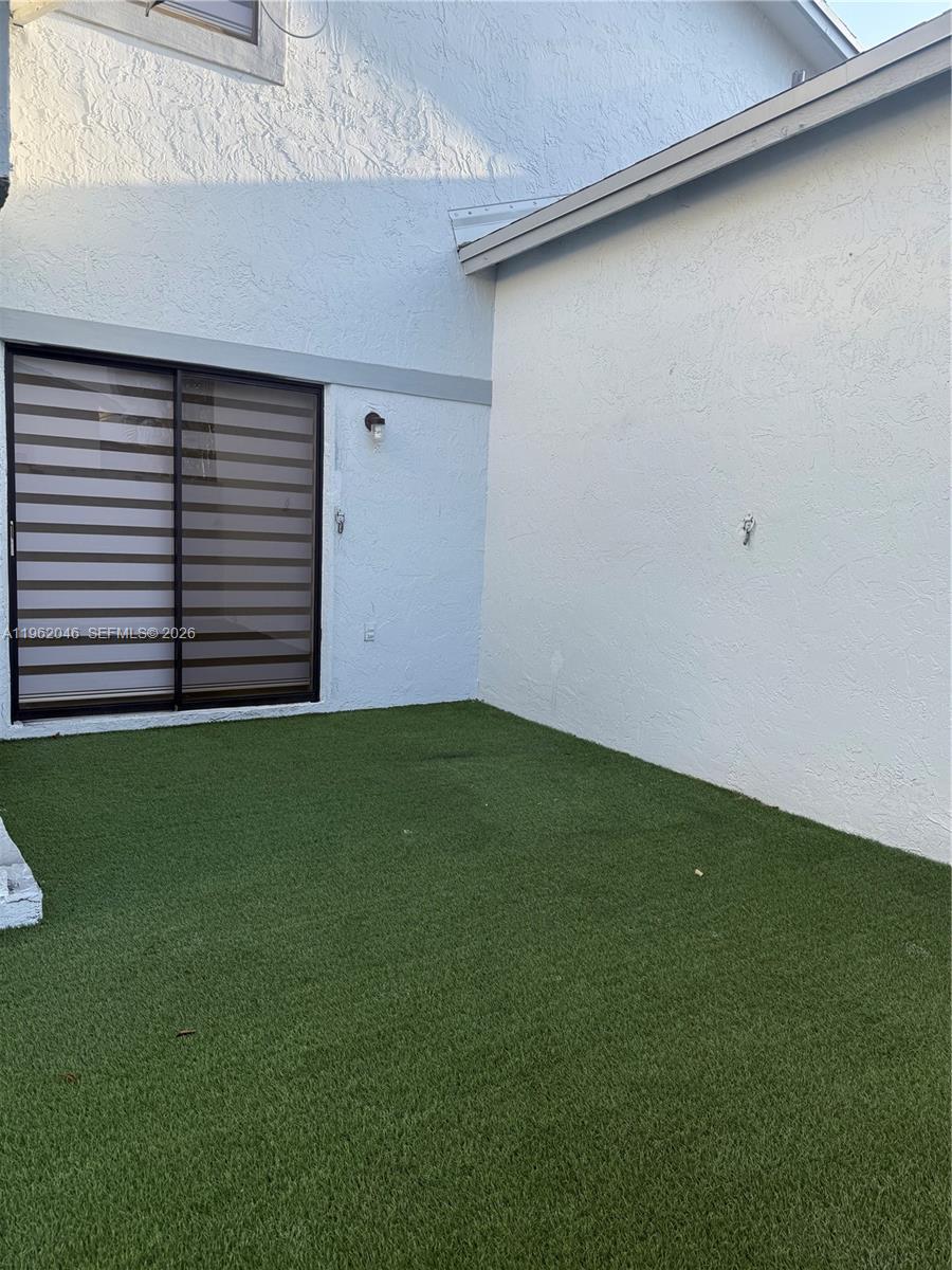 WESTWIND LAKES GARDEN HOM - Residential