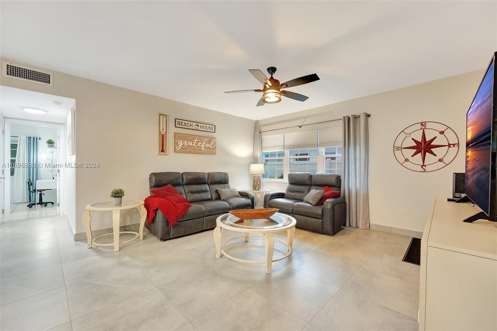 221 SE 9th Ave 102