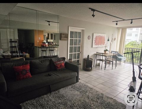 17021 N Bay Rd 409 Sunny Isles Beach FL 33160