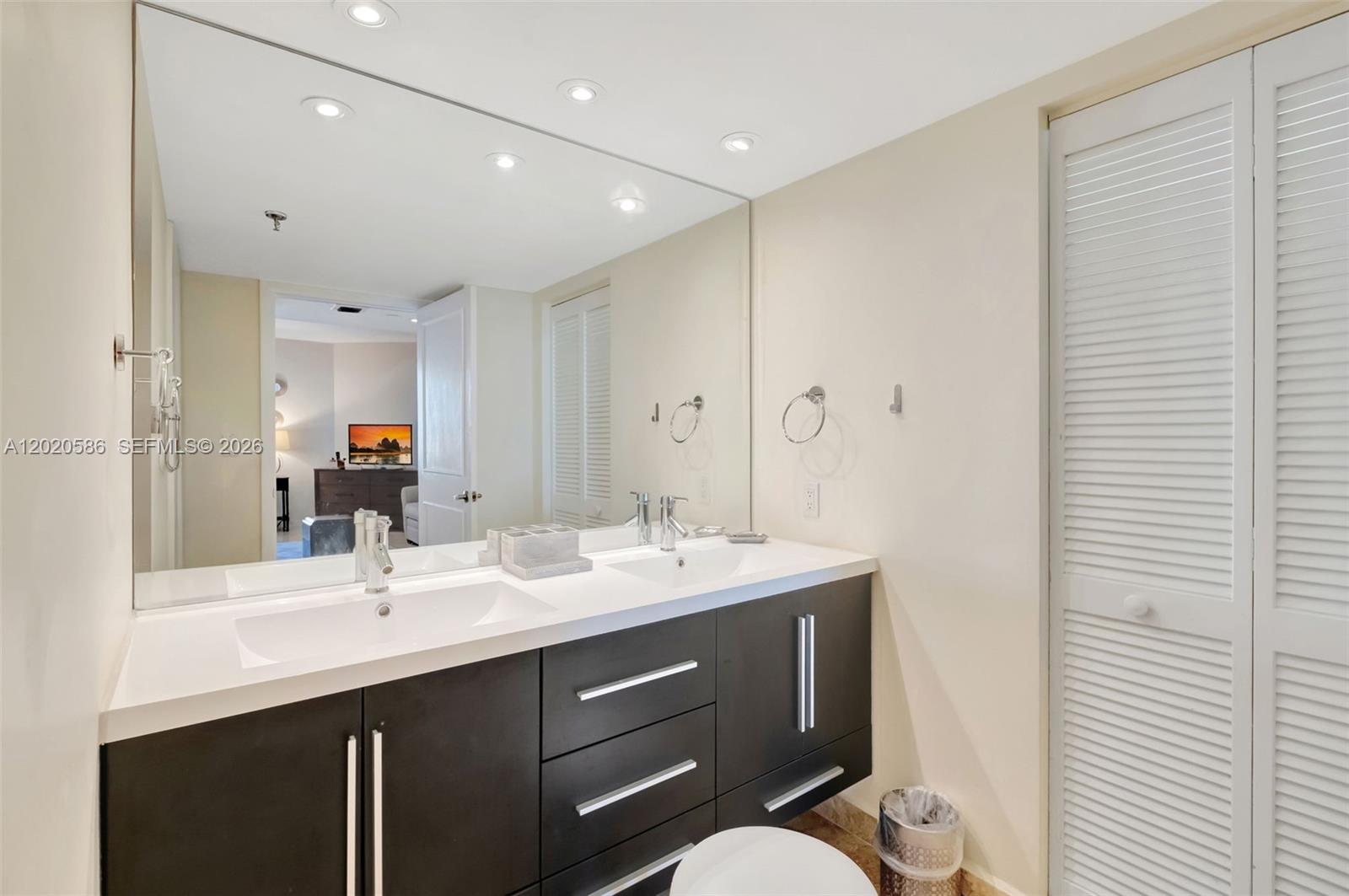 BRICKELL KEY ONE CONDO - Residential