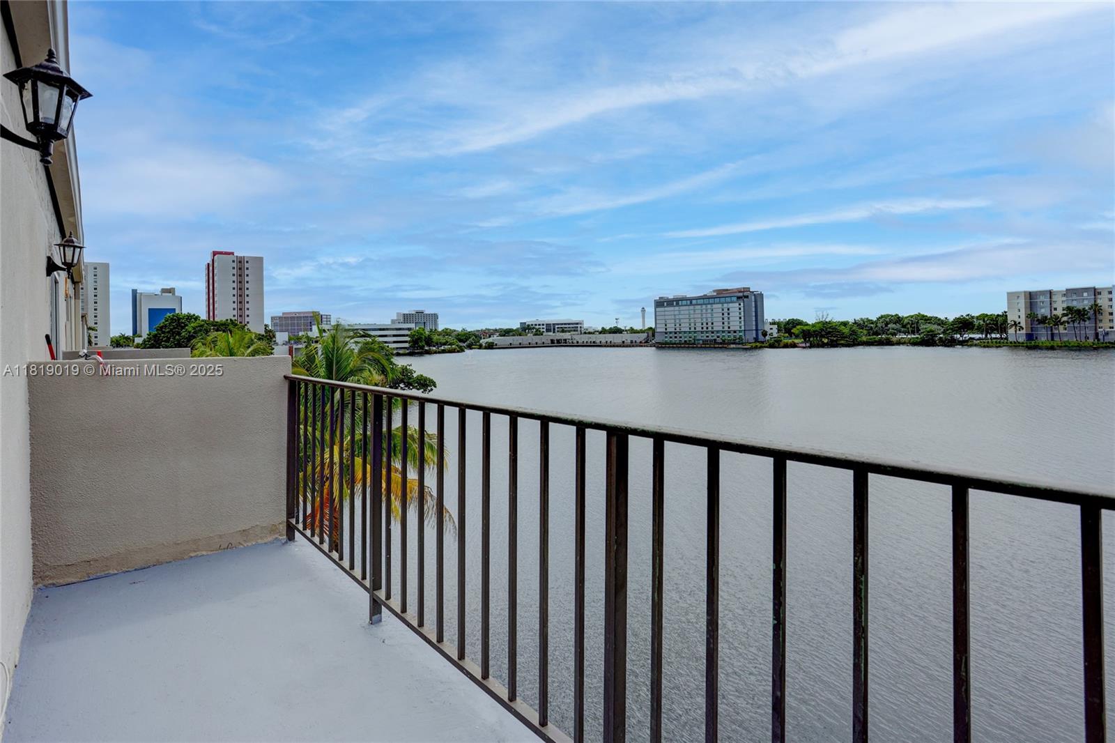 5501 Nw 7th St E408, Miami, Broward County, Florida - 2 Bedrooms  
2 Bathrooms - 