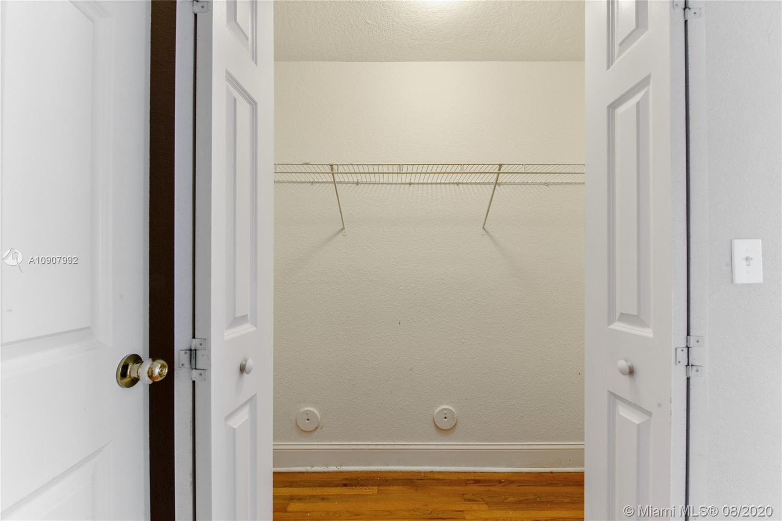 NORTHERN STAR CONDO - Residential