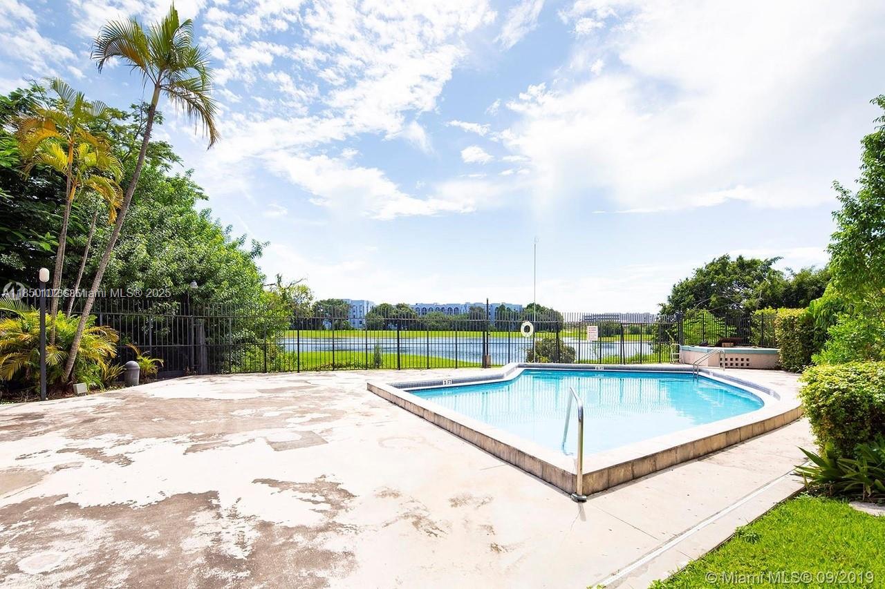 9682 Fontainebleau Blvd 401