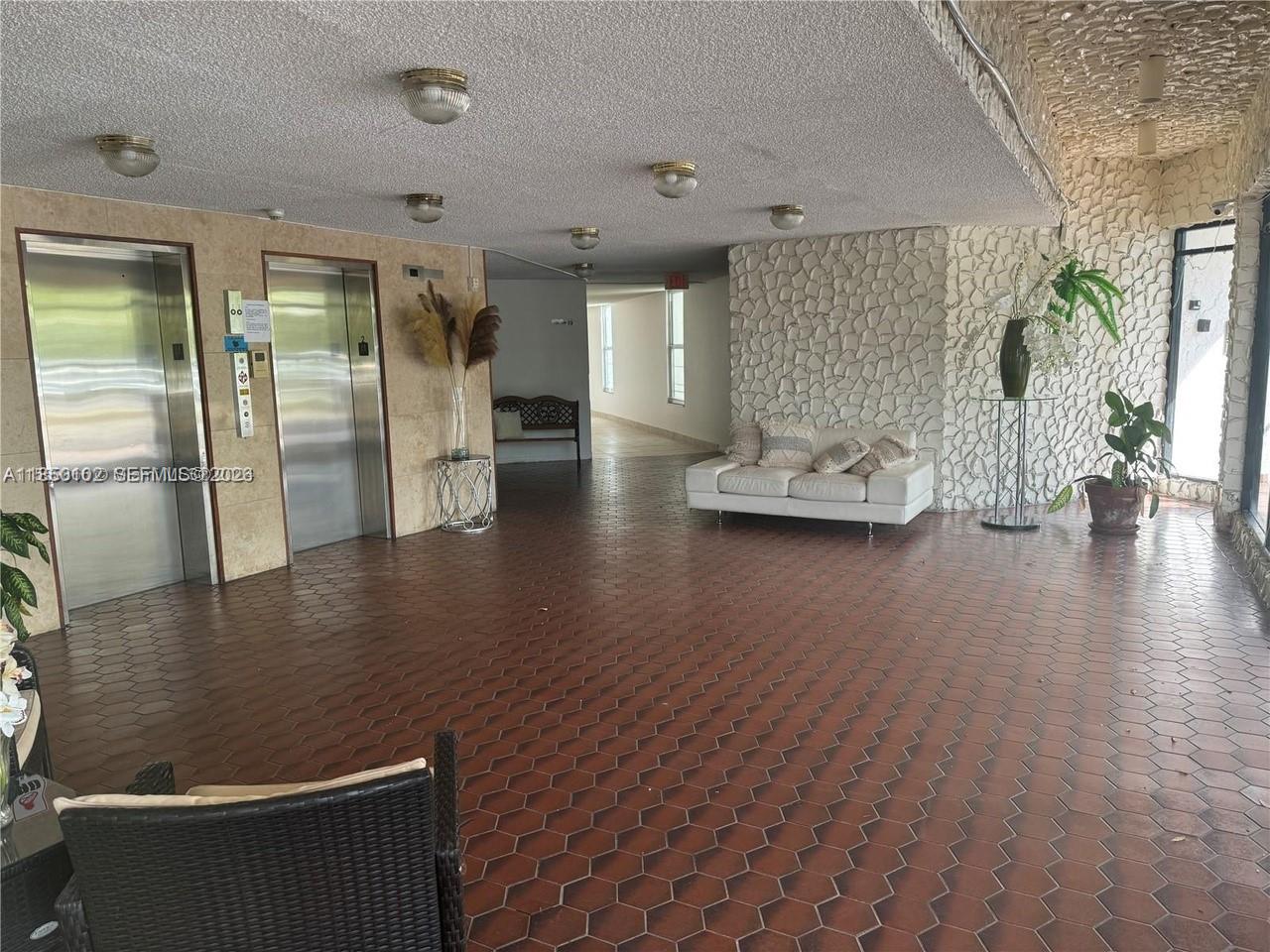 GOLFVIEW CLUB FONTAINEBLE - Residential