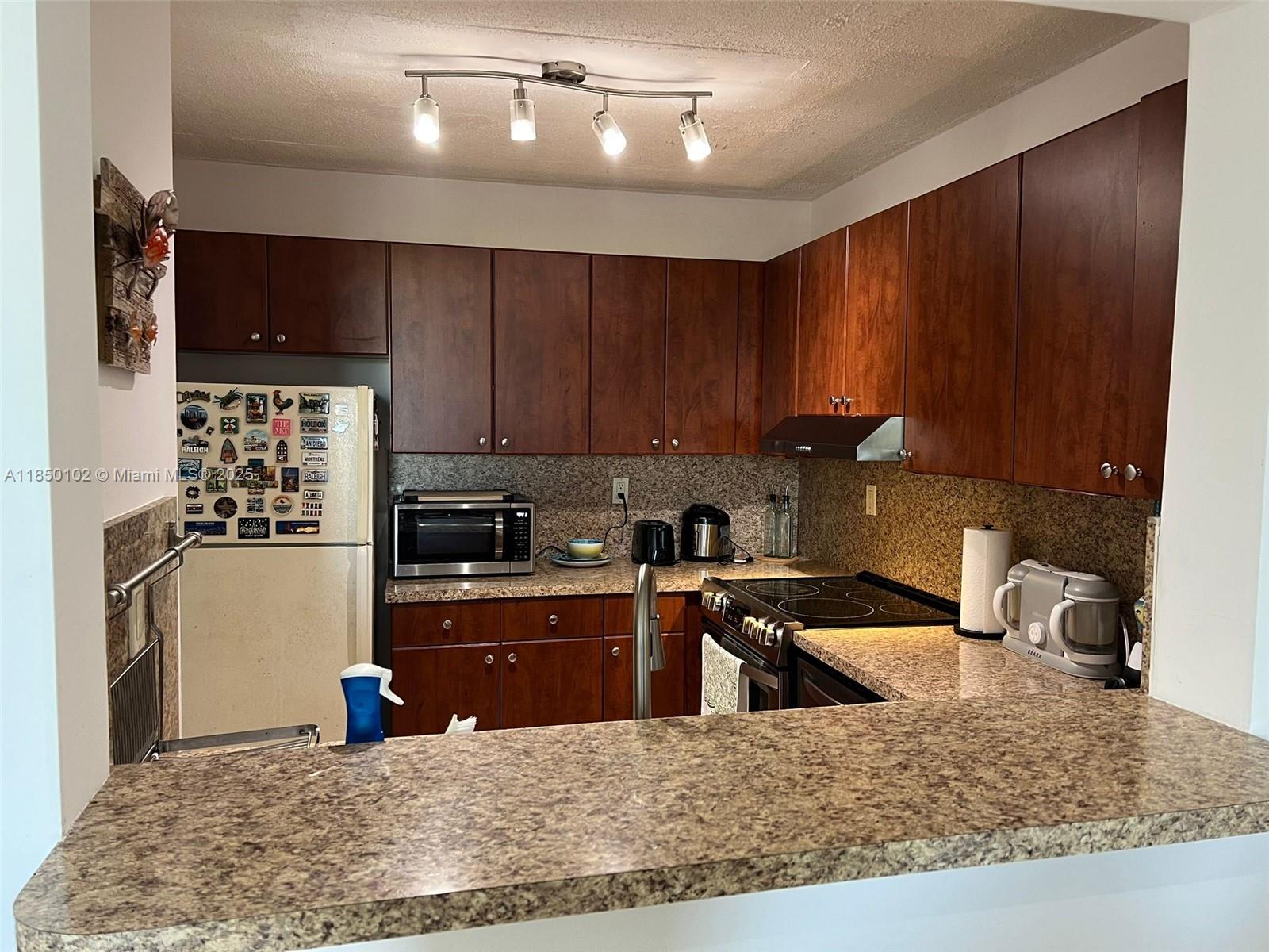 GOLFVIEW CLUB FONTAINEBLE - Residential