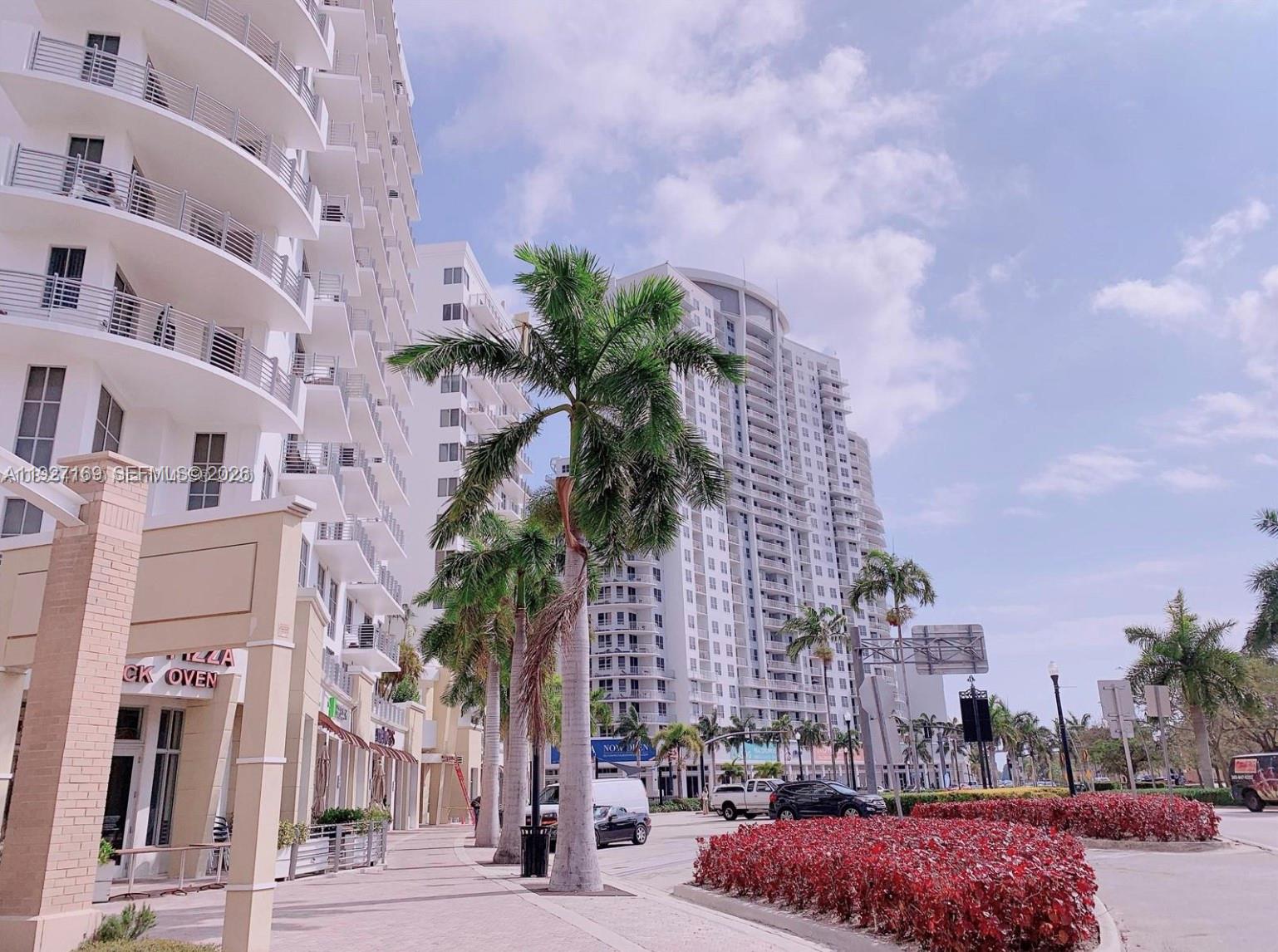 RADIUS CONDO - Residential Lease