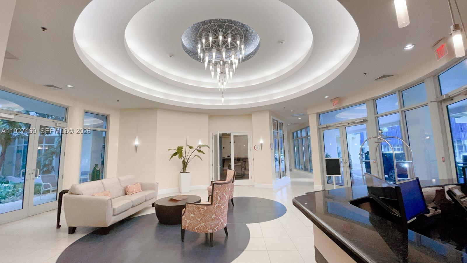 RADIUS CONDO - Residential Lease