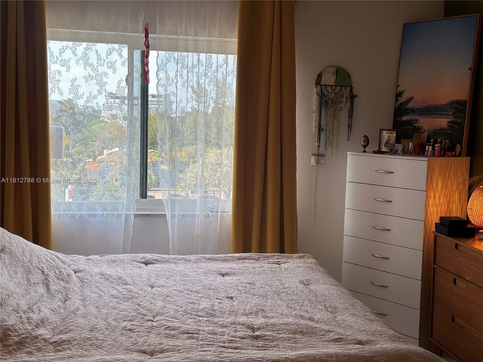 APOLLO CONDO - Residential