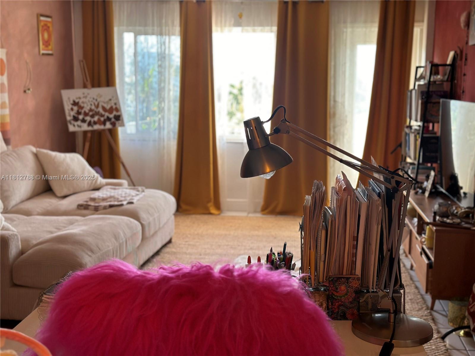 APOLLO CONDO - Residential