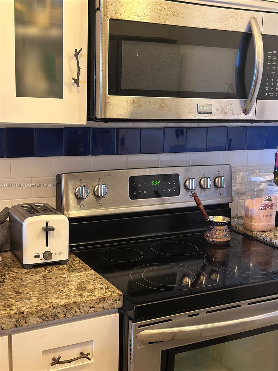 APOLLO CONDO - Residential