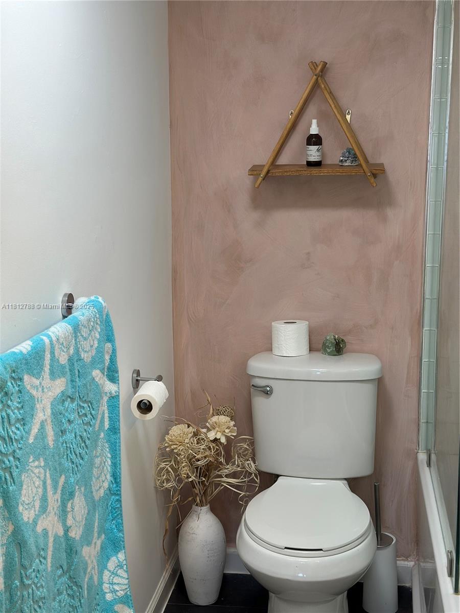 APOLLO CONDO - Residential