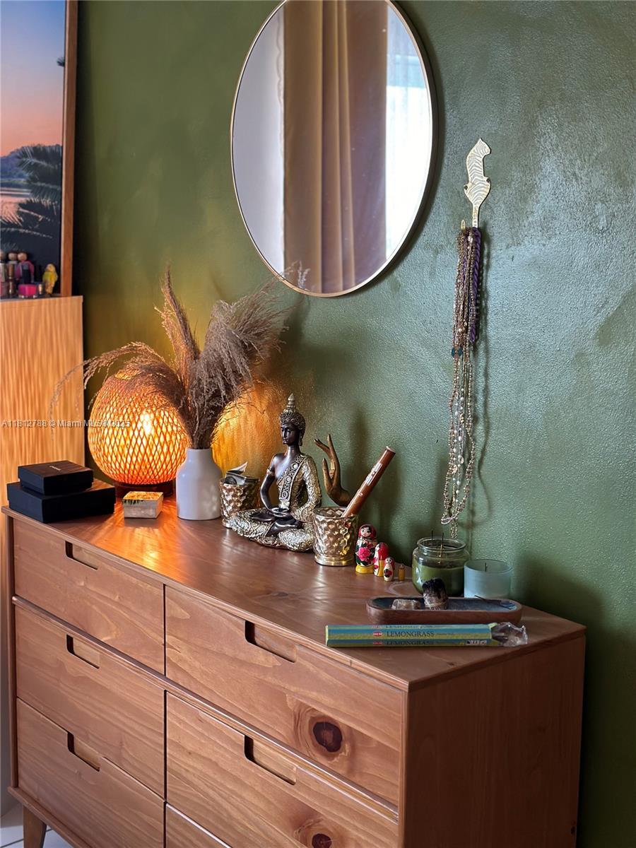 APOLLO CONDO - Residential