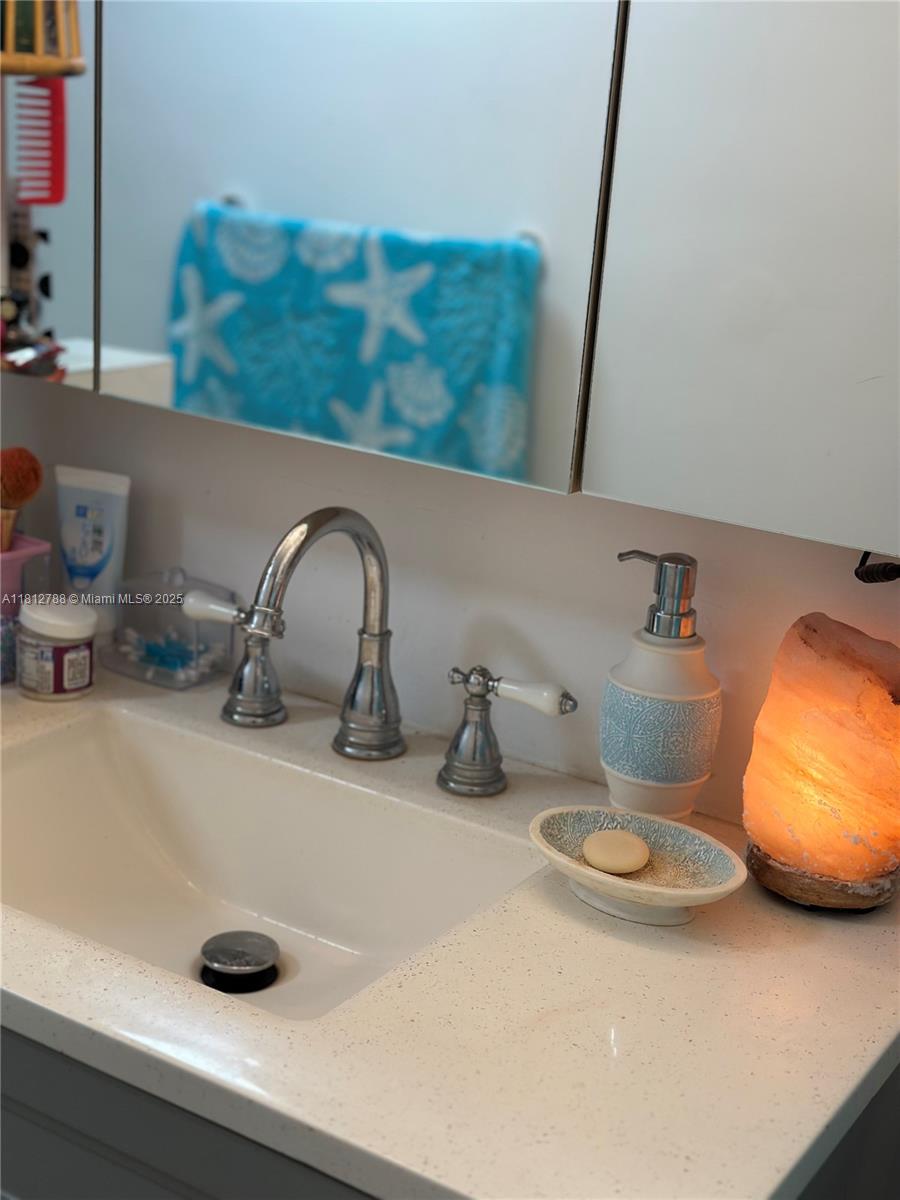 APOLLO CONDO - Residential